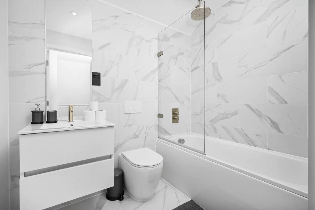 Stylish 2 Bedroom Apartment Close To Everything バーミンガム エクステリア 写真