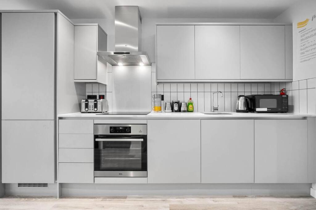 Stylish 2 Bedroom Apartment Close To Everything バーミンガム エクステリア 写真
