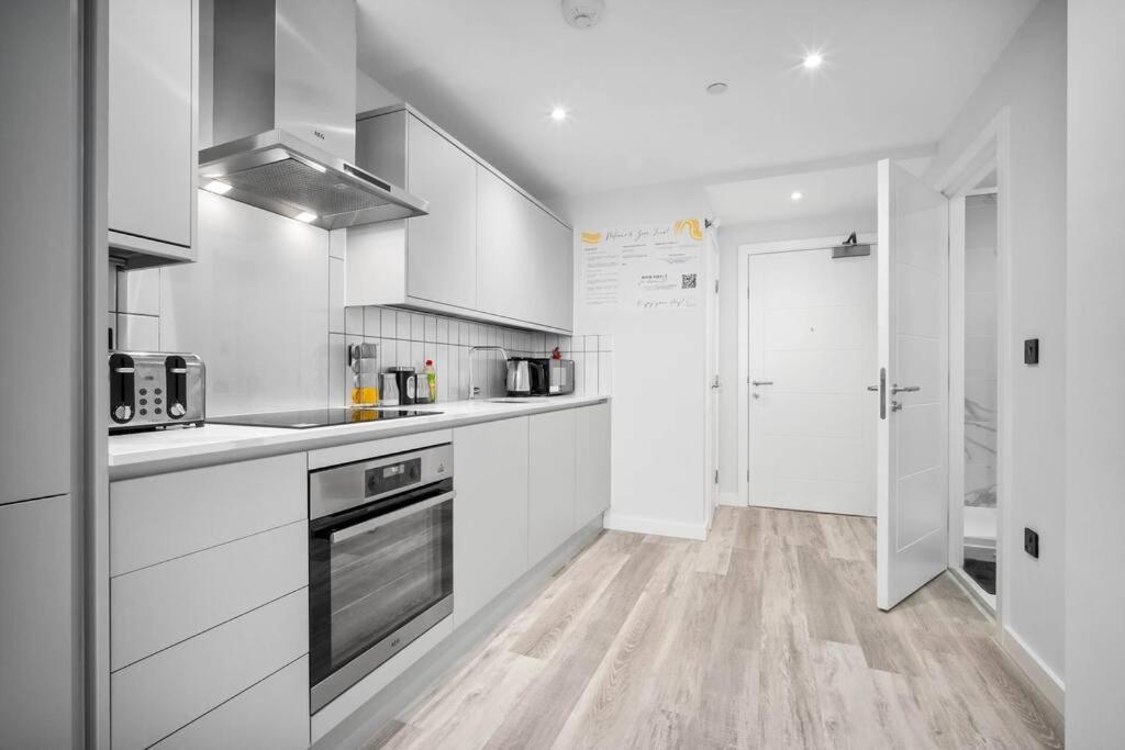 Stylish 2 Bedroom Apartment Close To Everything バーミンガム エクステリア 写真