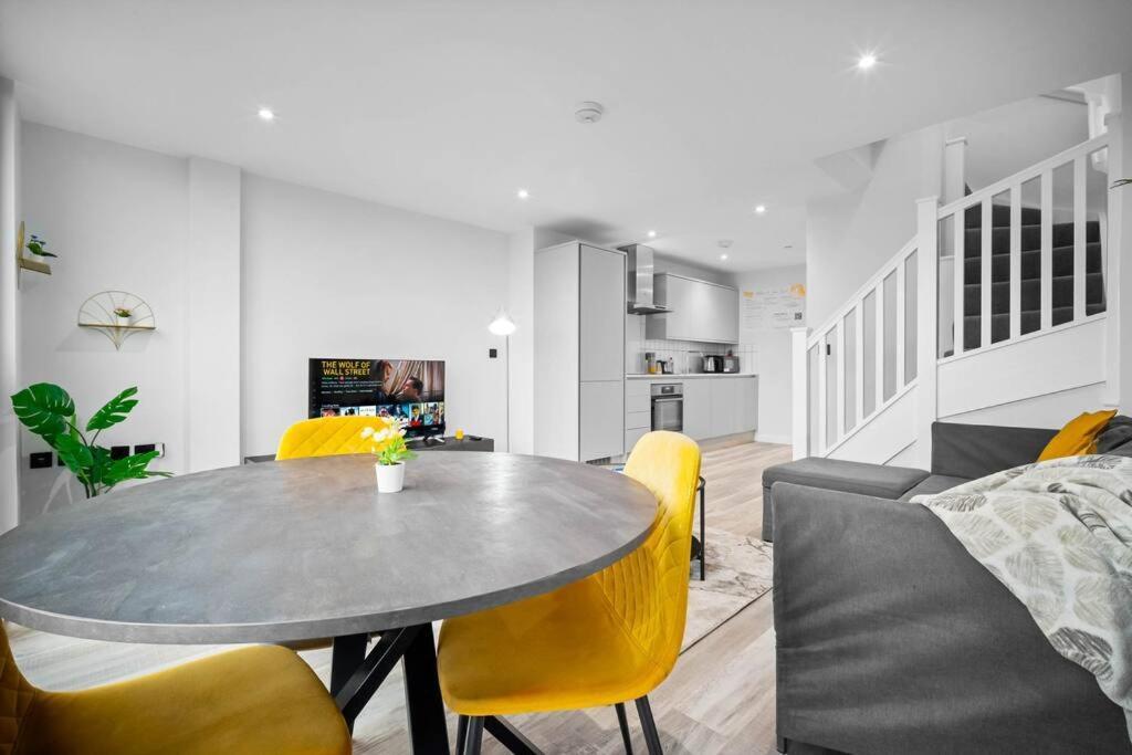 Stylish 2 Bedroom Apartment Close To Everything バーミンガム エクステリア 写真