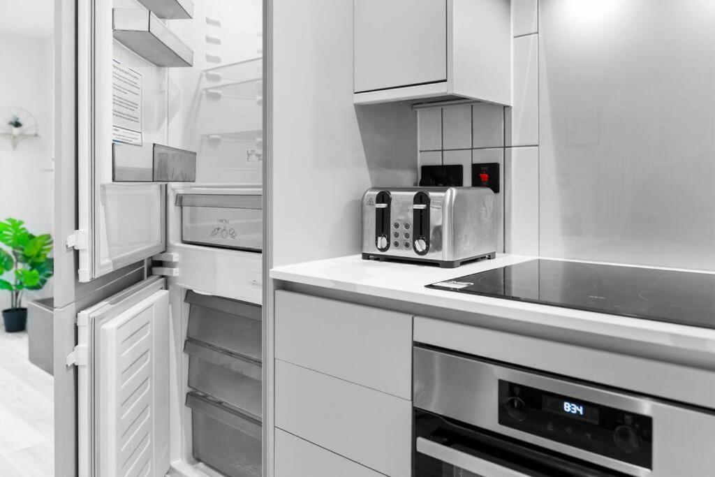 Stylish 2 Bedroom Apartment Close To Everything バーミンガム エクステリア 写真